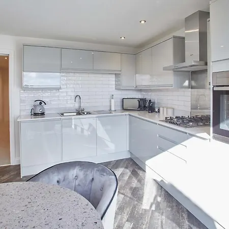 Host & - The View, Hudsons Yard House Apartament *