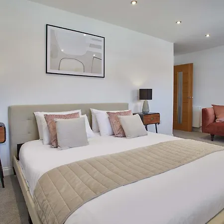 Host & - The View, Hudsons Yard House